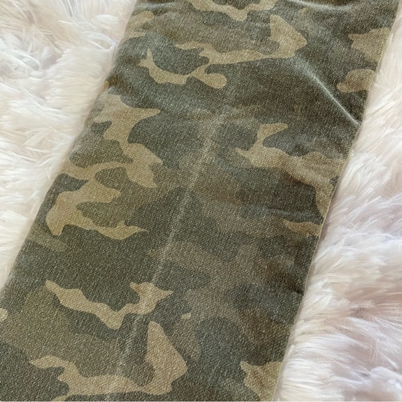 Cat & Jack Slim Super Stretch Camo Jeans - Picture 12 of 12